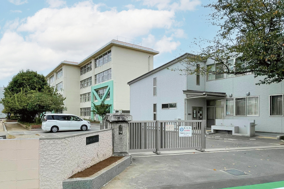 中部小学校 中部小学校