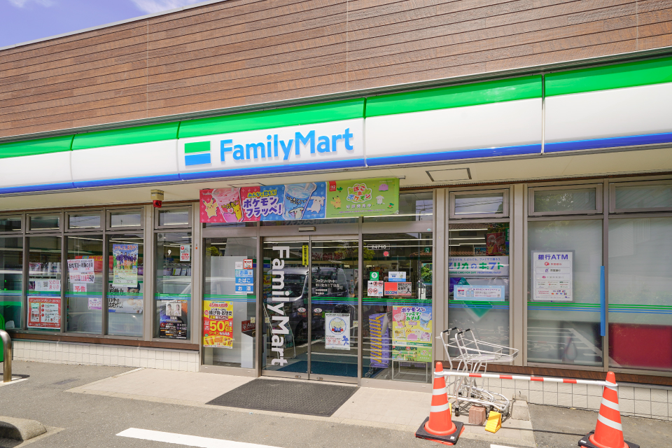 ファミリーマート市川北方二丁目店