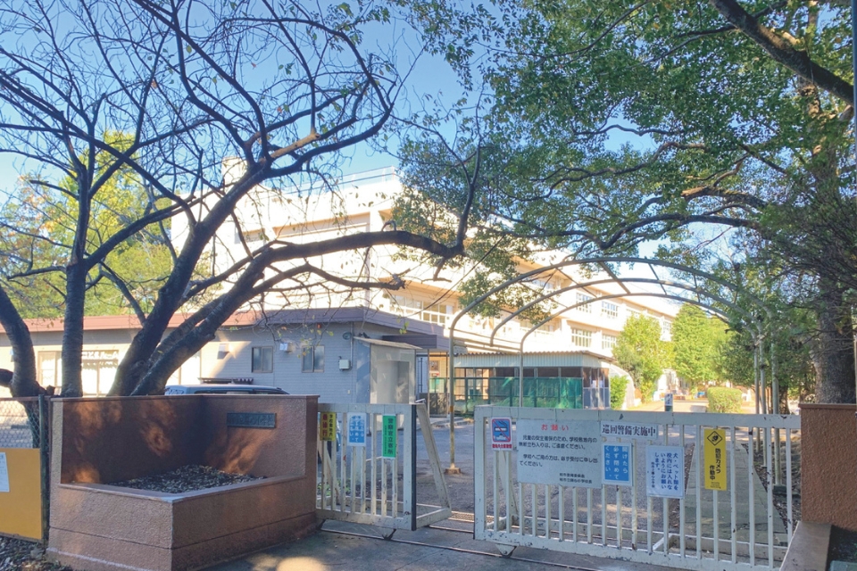 藤心小学校