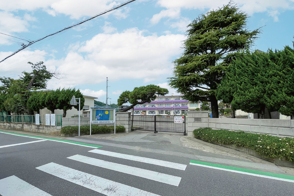 稲毛小学校